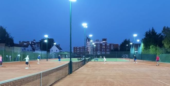 Midweek Mixed Fun Tournament!